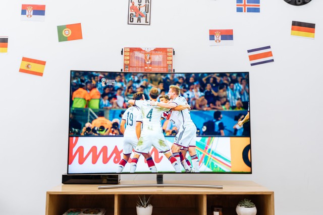 T&ocirc;i đ&atilde; tự biến ph&ograve;ng m&igrave;nh th&agrave;nh s&acirc;n vận động World Cup thứ thiệt như thế n&agrave;o? - Ảnh 20.