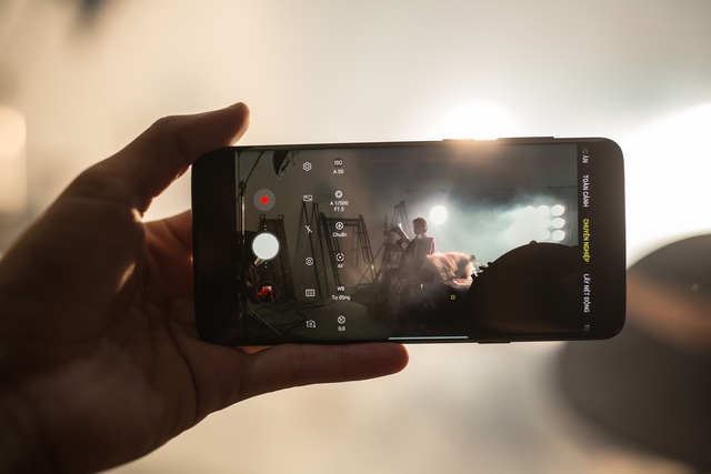 Xem Galaxy S9+ xuất sắc bắt trọn thần thái Ngô Thanh Vân - Ảnh 5.