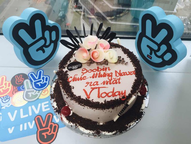 Hoa hậu Mai Phương Th&uacute;y, Đ&ocirc;ng Nhi, Vũ C&aacute;t Tường ch&uacute;c mừng Naver ra mắt V Today tại Việt Nam - Ảnh 6.