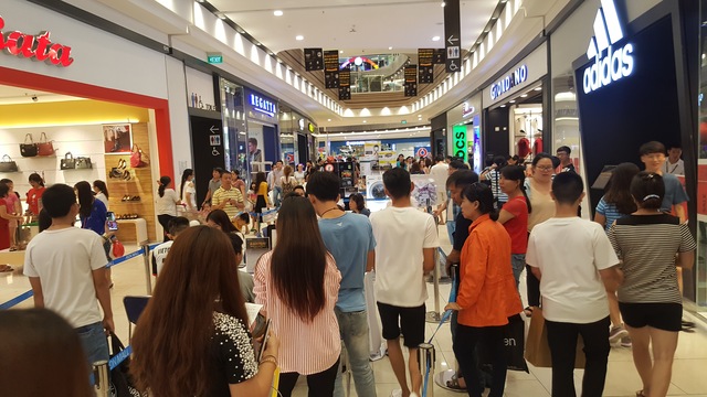 Mừng 2 tuổi, Aeon Mall Bình Tân gây choáng với tiệc sinh nhật siêu khuyến mãi - Ảnh 2.