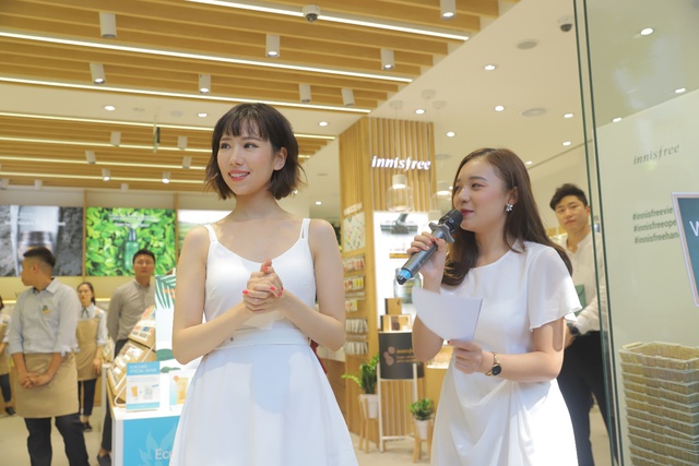 Min cùng các beauty bloggers rủ nhau mua sắm mỹ phẩm đậm chất Hàn - Ảnh 2.
