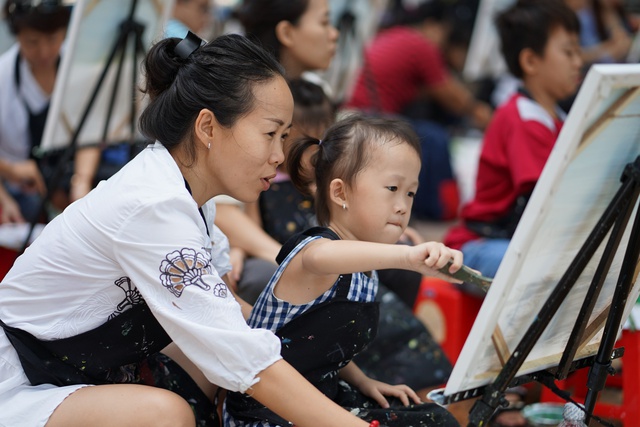 Yêu lắm Ngày Gia đình Việt Nam trong những nét vẽ nguệch ngoạc của con trẻ - Ảnh 6.