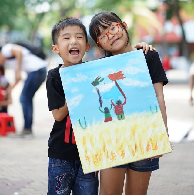 Yêu lắm Ngày Gia đình Việt Nam trong những nét vẽ nguệch ngoạc của con trẻ - Ảnh 7.