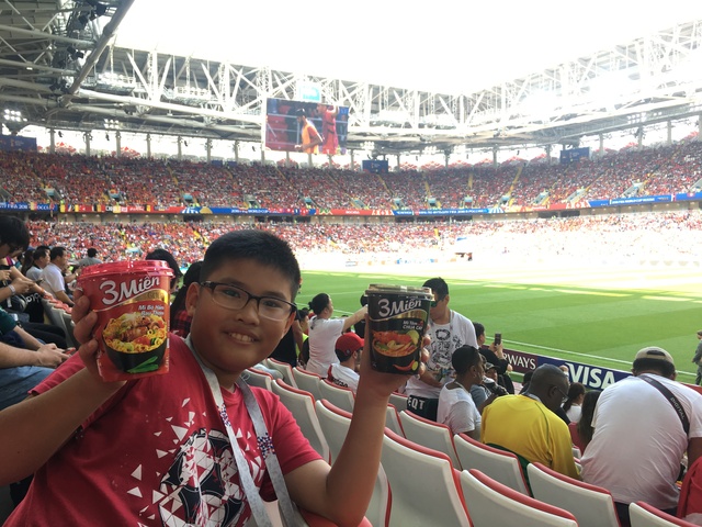 Bất ngờ với bạn đồng hành của người hâm mộ bóng đá Việt tại Nga - Ảnh 2.
