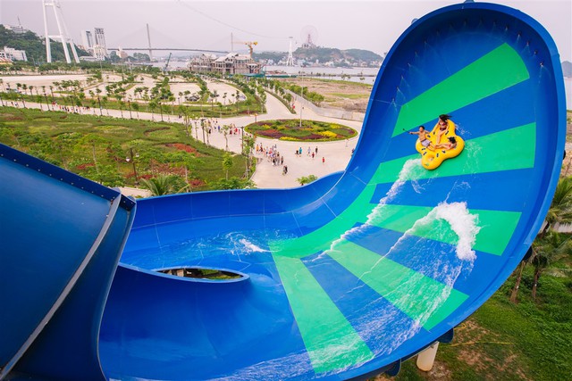 Đến Sun World Halong Complex h&egrave; n&agrave;y để biết thế n&agrave;o l&agrave; thi&ecirc;n đường giải tr&iacute; - Ảnh 11.
