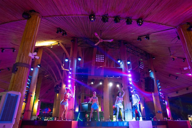 Đến Sun World Halong Complex h&egrave; n&agrave;y để biết thế n&agrave;o l&agrave; thi&ecirc;n đường giải tr&iacute; - Ảnh 14.