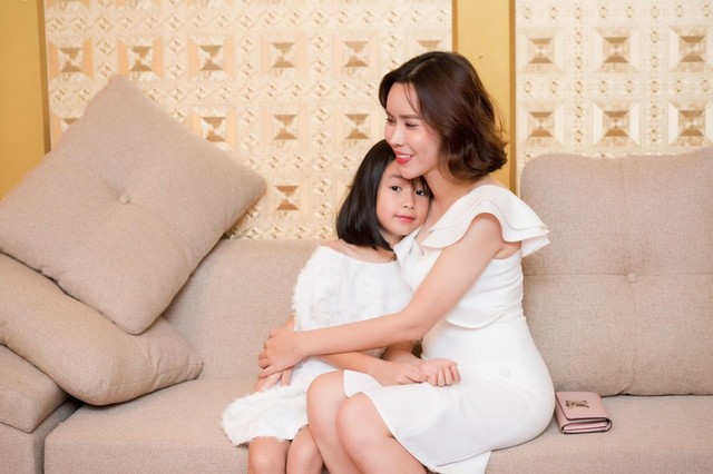 Lưu Hương Giang chia sẻ bí quyết giản đơn giúp gia đình hạnh phúc - Ảnh 4.
