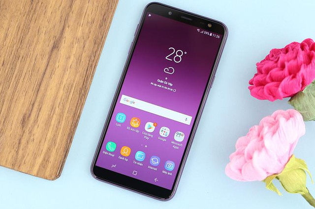 5 smartphone gi&aacute; rẻ lại khuyến m&atilde;i s&acirc;u tại Thế Giới Di Động - Ảnh 2.