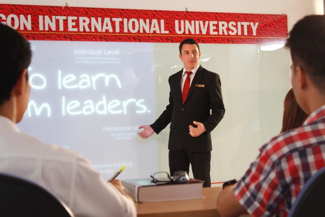 ĐH Quốc tế Sài Gòn và định hướng đào tạo sinh viên toàn cầu - Ảnh 1.