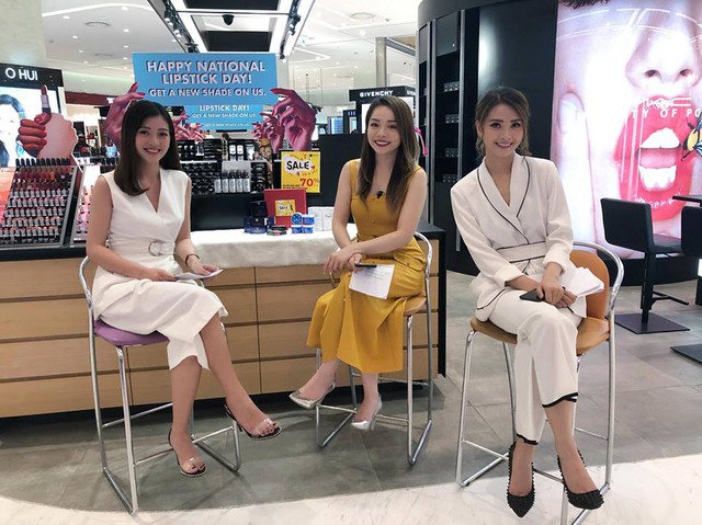 Trinh Phạm, Trang M&ugrave; Tạt phấn kh&iacute;ch với &ldquo;cơn mưa&rdquo; qu&agrave; tặng m&ugrave;a sale - Ảnh 2.