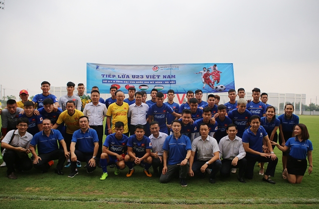 Món quà bất ngờ dành cho các cầu thủ U23 Việt Nam trước thềm giải đấu - Ảnh 3.