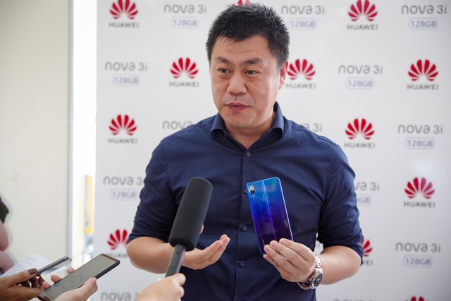 Huawei Nova 3i ch&iacute;nh thức mở b&aacute;n, đặt mục ti&ecirc;u trở th&agrave;nh thương hiệu smartphone thứ 2 tại Việt Nam trước 2020 - Ảnh 4.