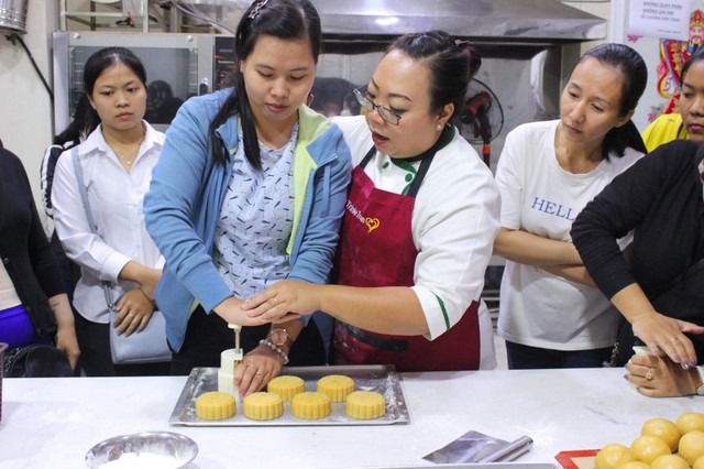 Làm bánh ngon kiếm bộn tiền cùng nữ đầu bếp nổi danh ở TP.Hồ Chí Minh - Ảnh 3.