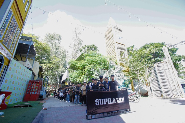 Xuất hiện tại sự kiện House Of Than Kinh Giay, Supra khẳng định sẽ ra mắt vào tháng 9 tại Sài Gòn - Ảnh 2.