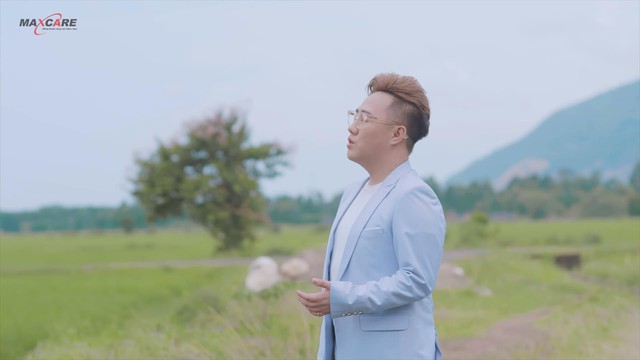 “Thánh Mưa” Trung Quân Idol đốn tim người nghe bằng giọng hát ngọt ngào trong MV mới về mẹ - Ảnh 3.