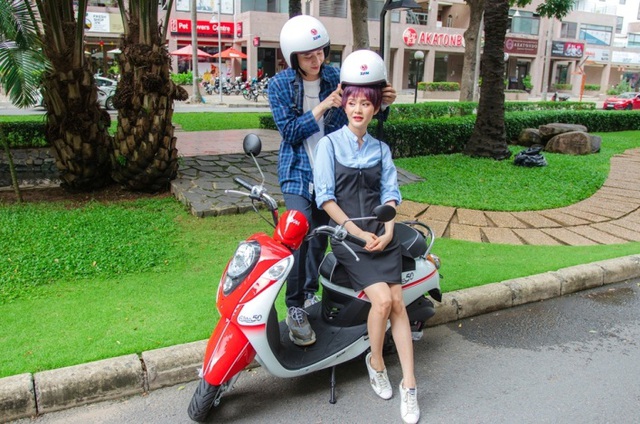 Nhanh tay pose ảnh phong c&aacute;ch, tr&uacute;ng ngay xe mới vi vu c&ugrave;ng bạn b&egrave;! - Ảnh 1.
