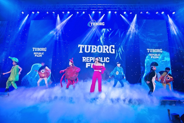 Điểm thêm những khoảnh khắc ấn tượng tại đại tiệc mở màn Tuborg Republic of Fun - Ảnh 8.