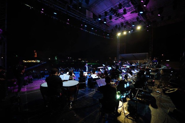Dàn nhạc giao hưởng triệu view khẳng định đẳng cấp với concert cùng diva Hàn Quốc Sohyang - Ảnh 1.