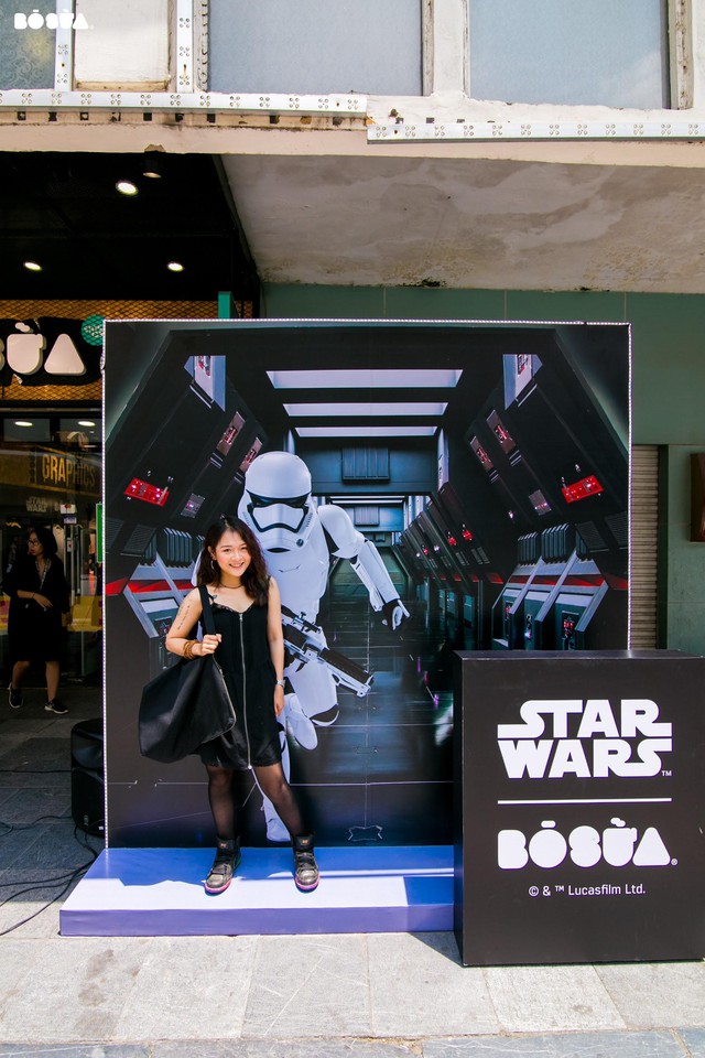 Giới trẻ Hà thành pose hình tươi rói tại sự kiện ra mắt BST Star Wars tiên phong ở Việt Nam - Ảnh 8.