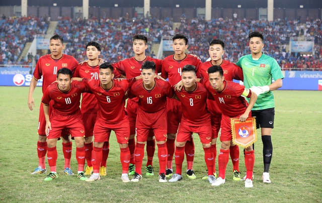 Coca-Cola tiếp lửa cho đội tuyển với lon Việt Nam vô địch bằng vàng - Ảnh 3.