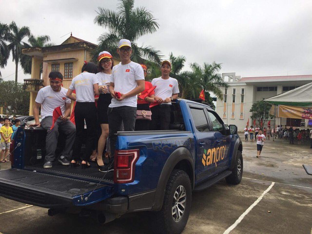 AnPro tường thuật trực tiếp kh&ocirc;ng kh&iacute; cổ vũ tại qu&ecirc; nh&agrave; Hải Dương 3 tuyển thủ Olympic Việt Nam - Ảnh 2.