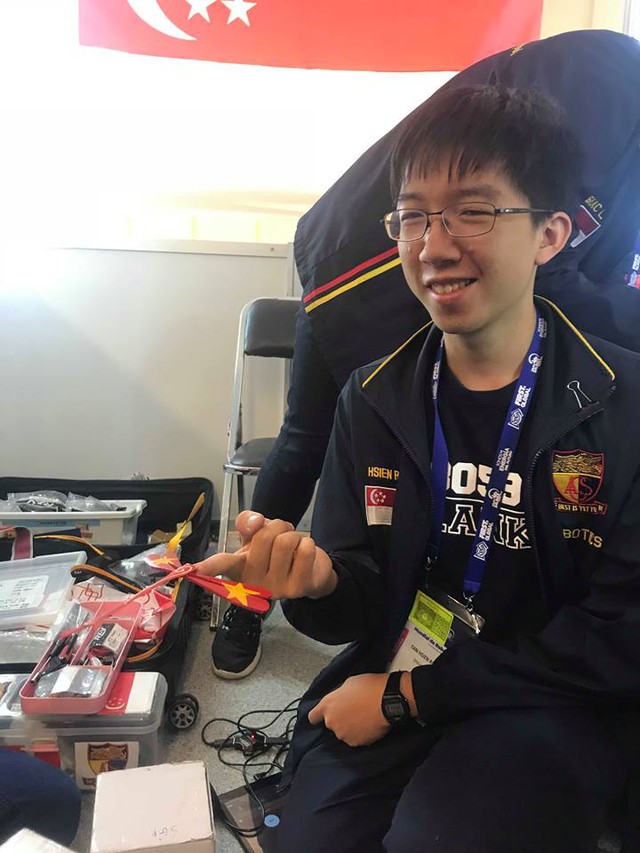 Teen FPT mang robot Việt, chuồn chuồn tre đi thi đấu quốc tế, kết quả thật bất ngờ - Ảnh 5.