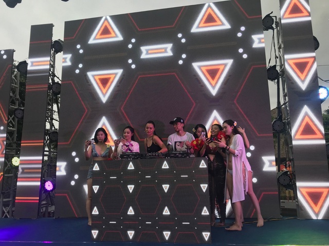 Sun World Hawaii Party khuấy đảo Hạ Long ng&agrave;y cuối tuần - Ảnh 4.