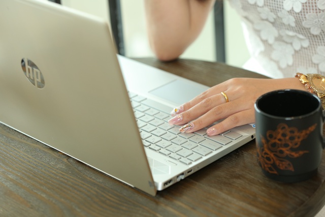 HP Pavilion 15 - Máy tính mỏng nhẹ cho người dùng cần xử lý số liệu - Ảnh 3.