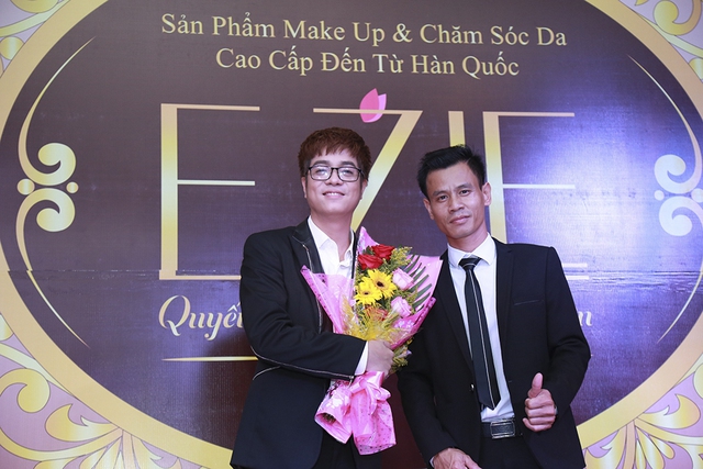 Bùi Anh Tuấn, Hồ Quang Hiếu khuấy động chương trình Đại hội Thượng đỉnh E’zie 2018 - Ảnh 5.