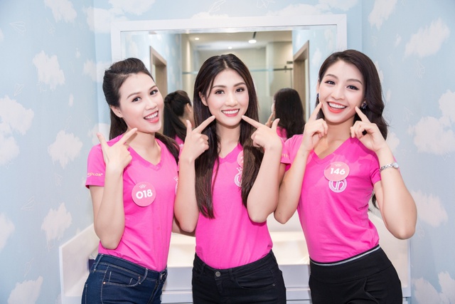 Loạt ảnh selfie hớp hồn fan của thí sinh Hoa hậu Việt Nam 2018 - Ảnh 10.