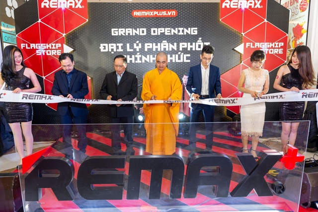 Kh&aacute;m ph&aacute; ngay thi&ecirc;n đường phụ kiện c&ocirc;ng nghệ mới tại H&agrave; Nội - Ảnh 4.