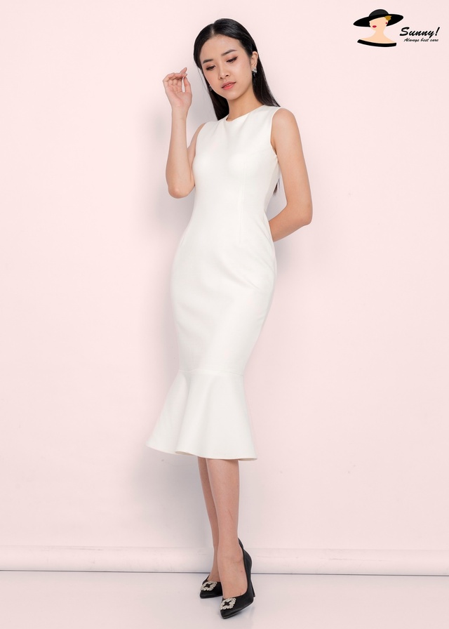 Á hậu Việt Nam 2018 Thúy An đẹp rạng rỡ trong thiết kế công sở của Sunny Fashion - Ảnh 4.