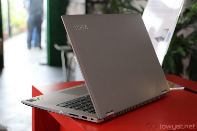 Laptop Lenovo Yoga 520 giá sốc kèm quà tặng tại Thế Giới Di Động - Ảnh 1.