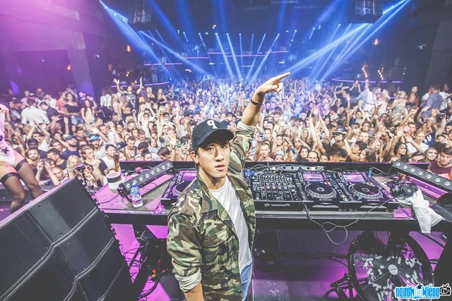 DJ gốc Việt Florian Picasso v&agrave; tuổi thơ đẹp như họa từ tranh - Ảnh 6.