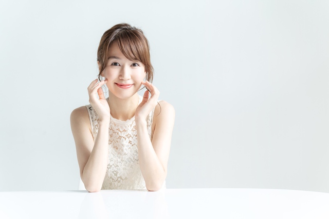 Y&ecirc;u l&agrave;n da, bạn nhất định phải biết xu hướng chống nắng n&agrave;y! - Ảnh 1.