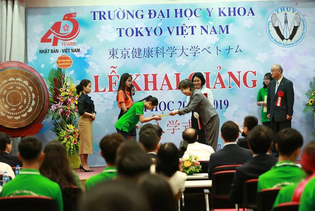 Lễ khai giảng hệ ĐH chính quy tại trường Y khoa Tokyo Việt Nam năm học 2018 – 2019 - Ảnh 3.