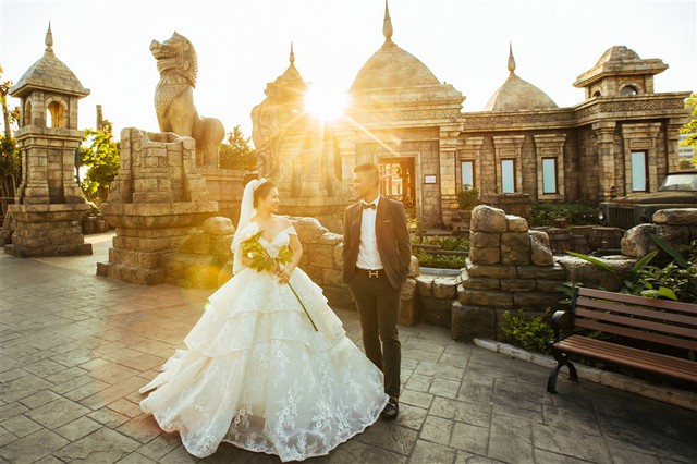 Ngất ngây những bức ảnh cưới trong bình minh và hoàng hôn tại Sun World Halong Complex - Ảnh 2.