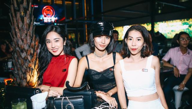 Singapore Night: Đại tiệc âm nhạc dành cho nhóm người thích giao lưu - Ảnh 6.