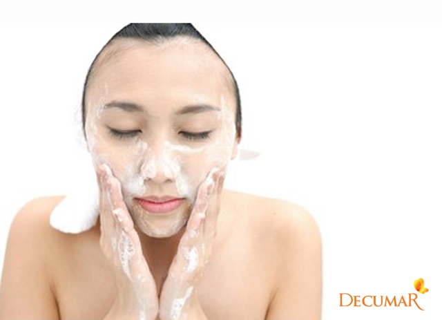 Đừng tưởng cứ rửa mặt &ldquo;đ&agrave;ng ho&agrave;ng tử tế&rdquo; l&agrave; sẽ hết mụn, quan trọng l&agrave; c&oacute; ph&ugrave; hợp hay kh&ocirc;ng - Ảnh 2.