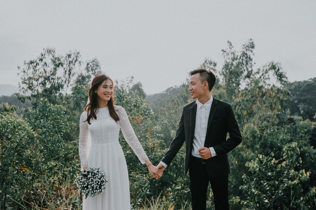 Phong cách đơn giản lên ngôi trong mùa chụp ảnh cưới 2018 - Ảnh 2.
