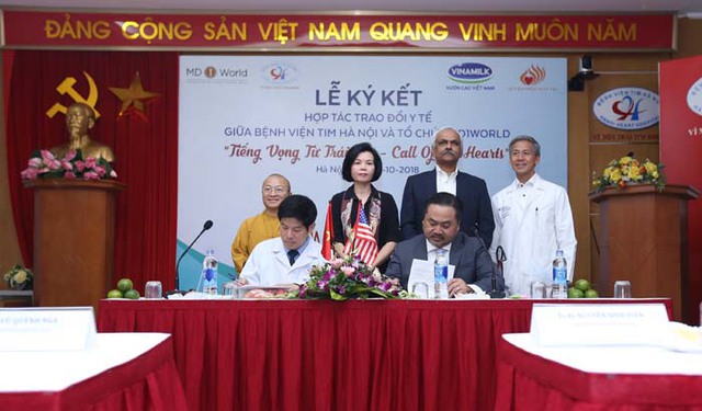 Lễ ký kết hợp tác trao đổi y tế giữa MD1WORLD và Bệnh viện Tim Hà Nội - Ảnh 1.