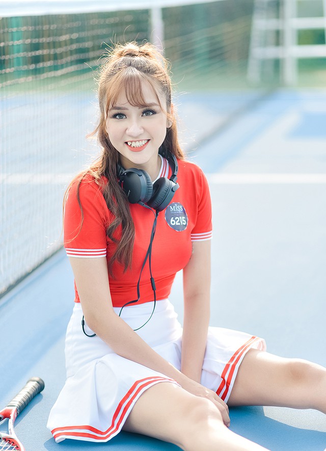 B&iacute;ch Phương dịu d&agrave;ng &ldquo;đọ sắc&rdquo; c&ugrave;ng Top 10 Miss V&otilde; L&acirc;m Truyền Kỳ Mobile - Ảnh 7.