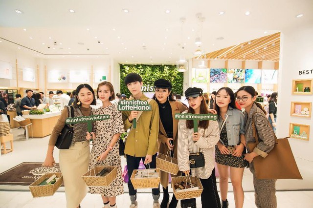 Đỗ Mỹ Linh xuất hiện rạng rỡ tại sự kiện ra mắt innisfree Lotte Center tại 54 Liễu Giai H&agrave; Nội - Ảnh 19.