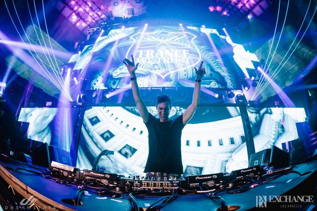 Party Trance quy m&ocirc; lớn tại H&agrave; Nội, DJ tuy&ecirc;n bố lập kỷ lục với set nhạc d&agrave;i 3 giờ - Ảnh 2.