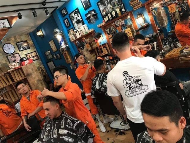 Đông Tây Barbershop – Tiệm cắt tóc cực chất tại Sài Gòn - Ảnh 6.