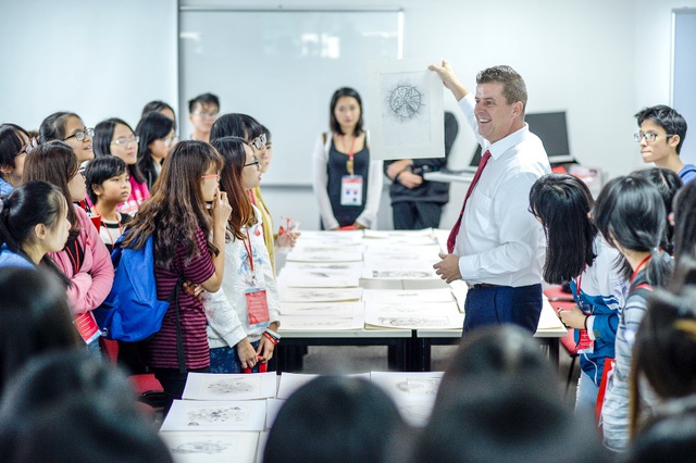 Một ng&agrave;y l&agrave;m sinh vi&ecirc;n &ldquo;cool ngầu&rdquo; ng&agrave;nh s&aacute;ng tạo tại RMIT! - Ảnh 1.