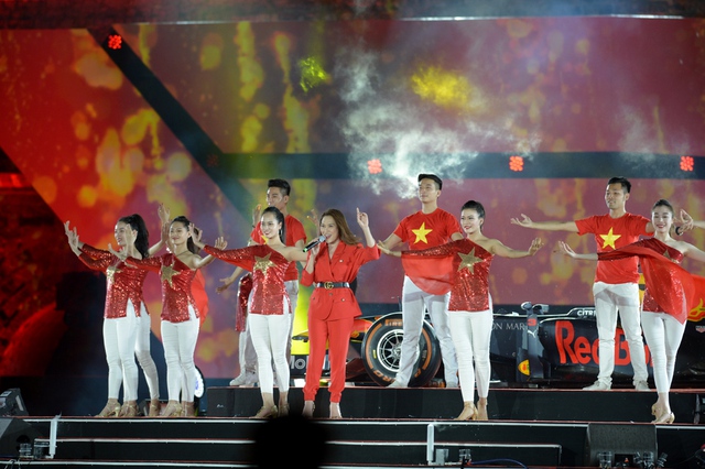 Mỹ Tâm, Đông Nhi, Noo Phước Thịnh cùng dàn sao khủng quy tụ tại đêm nhạc chào đón đường đua F1 về Việt Nam - Ảnh 1.