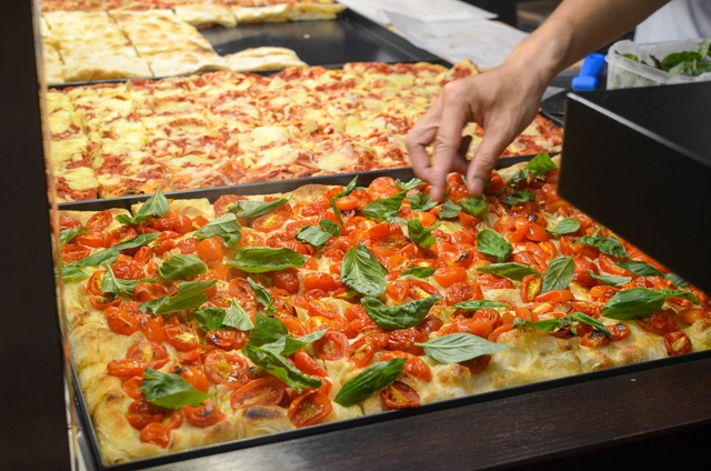 Ăn pizza theo phong cách đường phố Ý - Bạn thử chưa? - Ảnh 9.