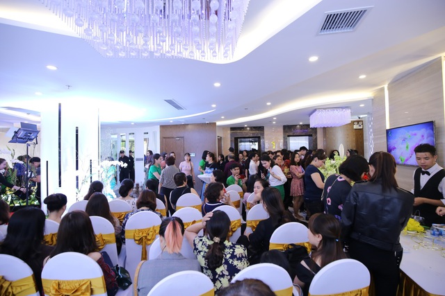 Hơn 1.500 khách hàng tham dự khai trương Thu Cuc Mega Beauty Center – 52 Lý Thường Kiệt - Ảnh 2.