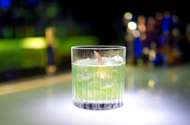 Cocktail nhân sâm có hương vị ra sao, cùng food blogger Lê Ngọc của “Nhà có hai người” trải nghiệm nào! - Ảnh 4.